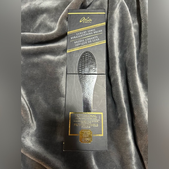Aria Beauty Luxury Ionic Straightening Brush - Picture 8 of 8